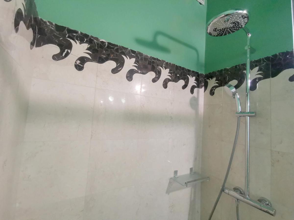 Speciale Tarshito Guesthouse Bari Kültér fotó