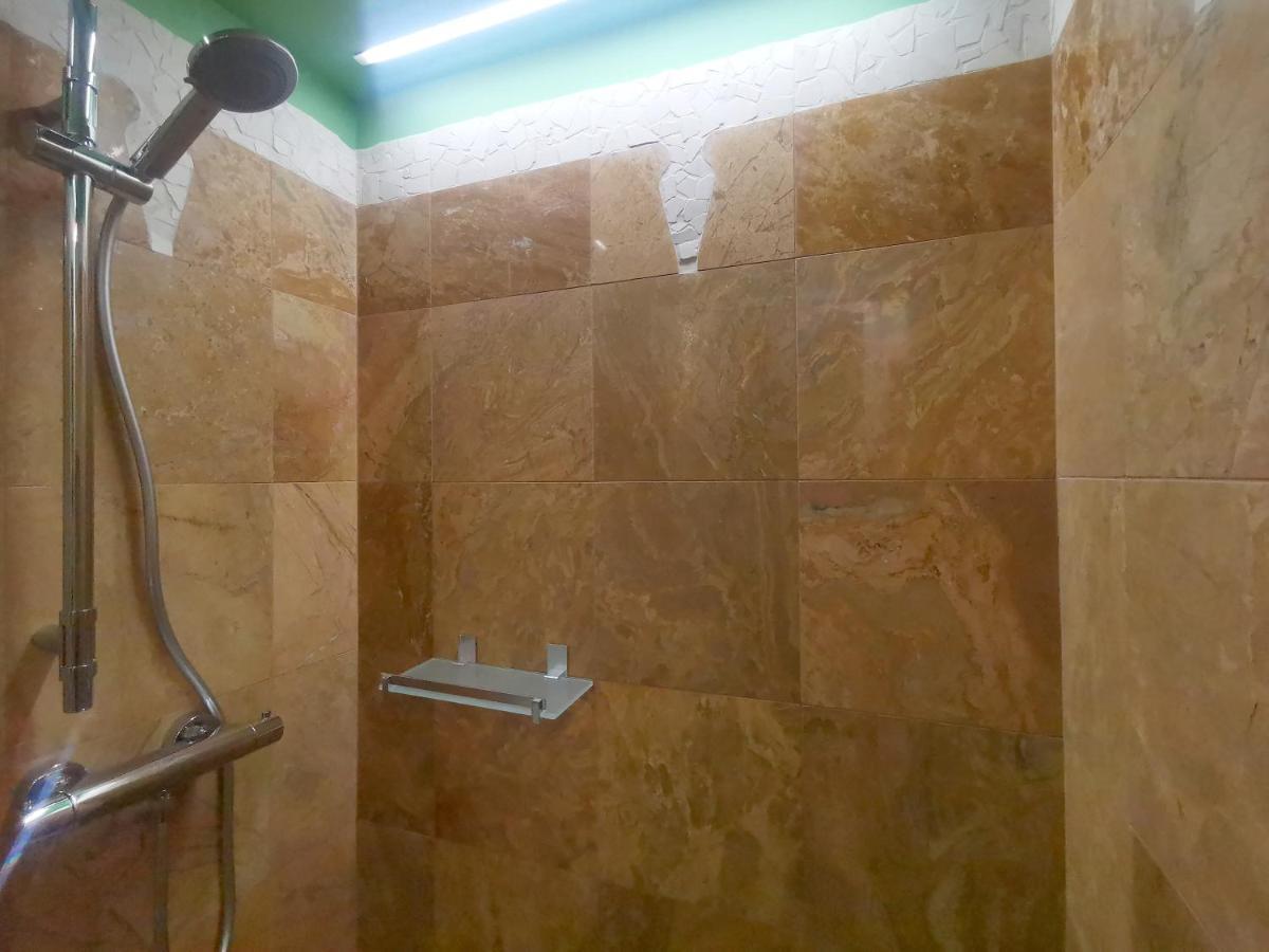 Speciale Tarshito Guesthouse Bari Kültér fotó